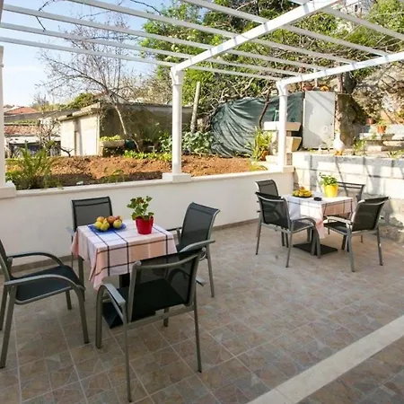 Διαμέρισμα Kusalo- One Bedroom With Terrace *