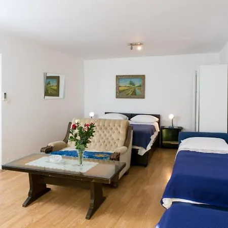 Kusalo- One Bedroom With Terrace دوبروفينك